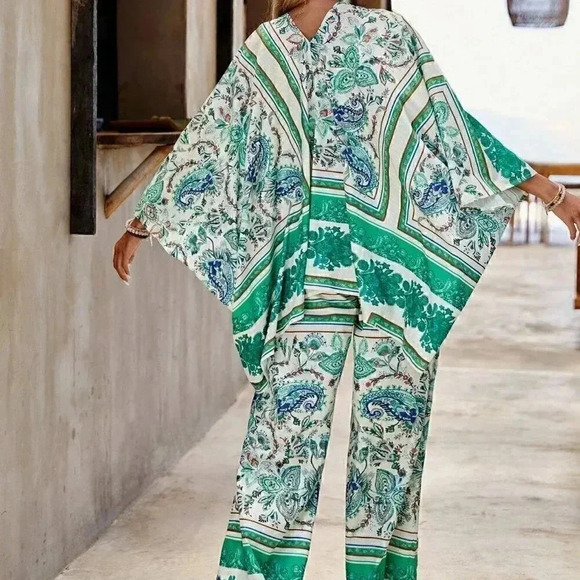 Green Boho Womens Paisley Print Blouse & Wide Leg Pants - Picture 3 of 5